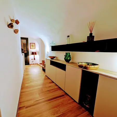 Vicolo Rosso 2 多尔切阿夸