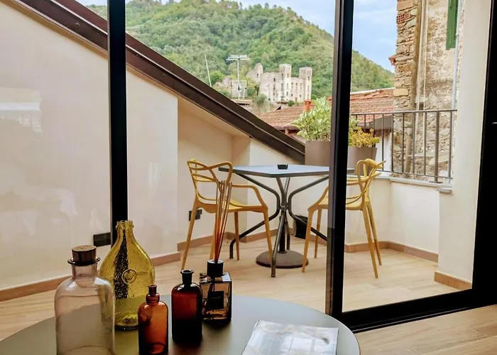 Vicolo Rosso 2 Hébergement de vacances Dolceacqua